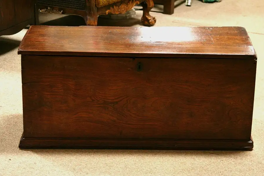 Main image of New England 1800 Country 6 Board Trunk or Chest