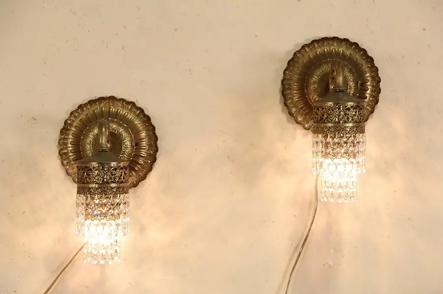 Main image of Pair of Hollywood Regency Strass Crystal 1960 Vintage Wall Sconces