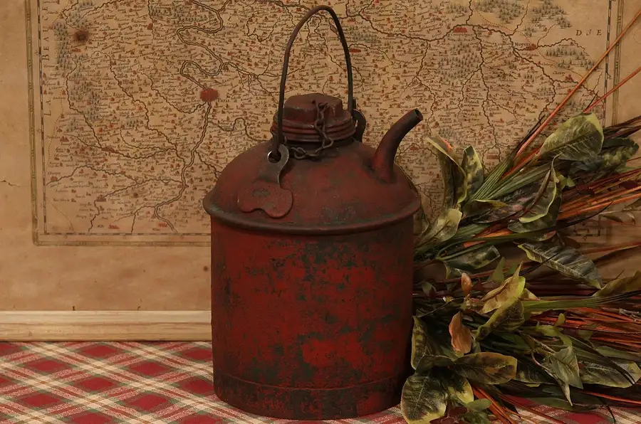 Main image of Soo Line Railroad Tin Oil Can
