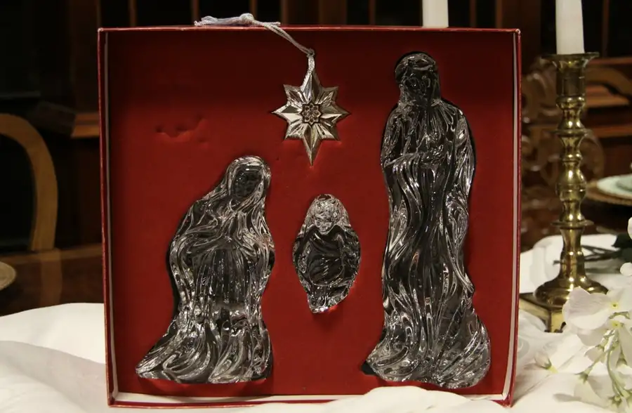 Main image of Lenox Crystal 4 Pc. Christmas Nativity Set