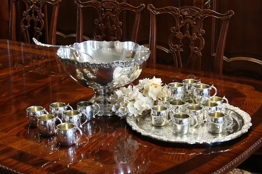 Main image of Rogers Silverplate Punch Set, Tray, Ladle, 20 Cups