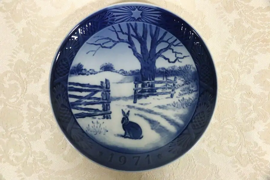 Main image of ROYAL COPENHAGEN 1971 Christmas Plate Rabbit / Hare in Winter