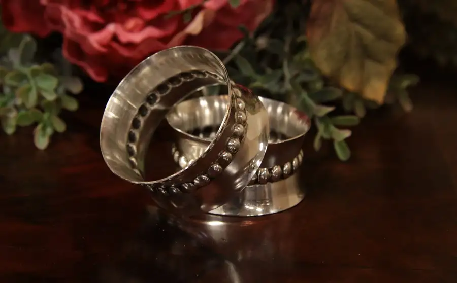 Main image of Pair of Wallace Sterling Silver Napkin Rings