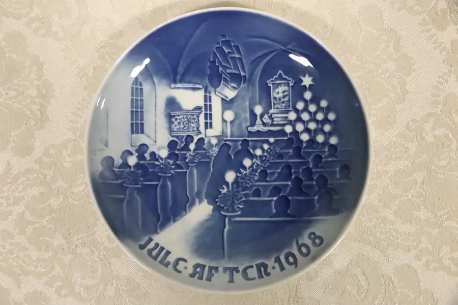 Main image of Royal Copenhagen Christmas Plate JULE AFTER 1968 B&G Christmas in Church Blue