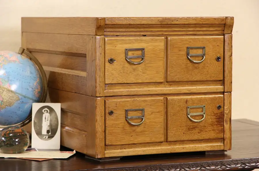 Main image of Oak 1910 Antique Desktop 4x6 Card File Cabinet