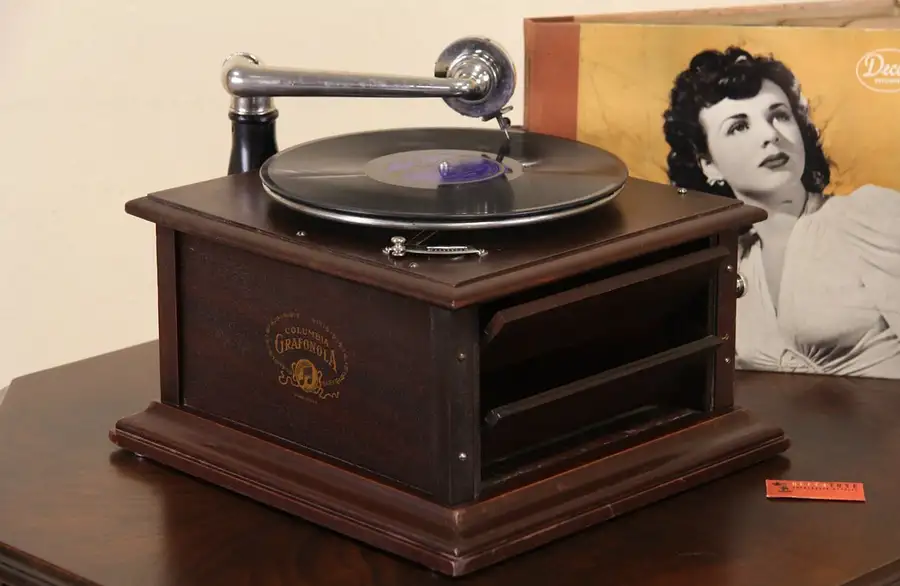 Main image of Columbia Grafonola 1920 Antique Phonograph Tabletop Record Player