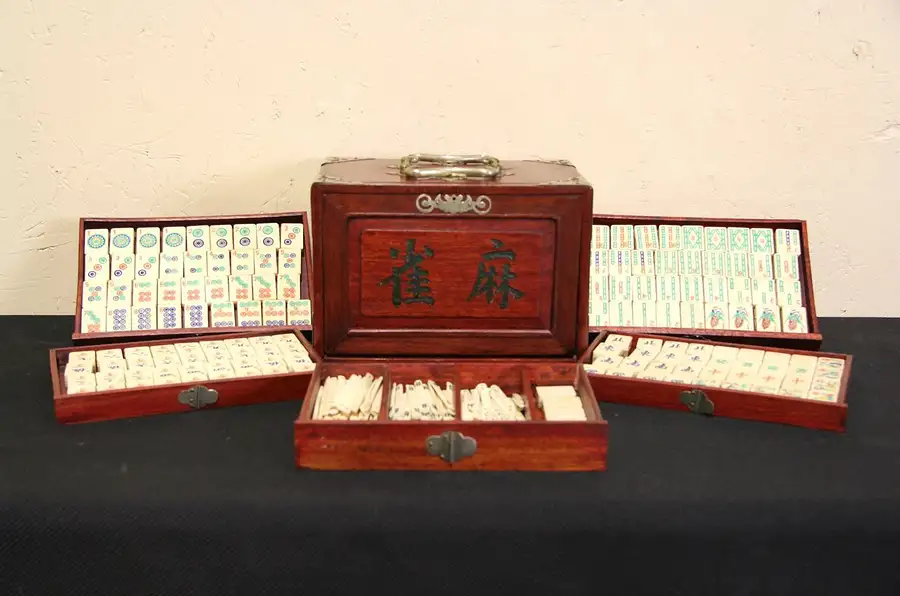 Main image of Rosewood Case 1930's Chinese Majong or Mah Jong Set