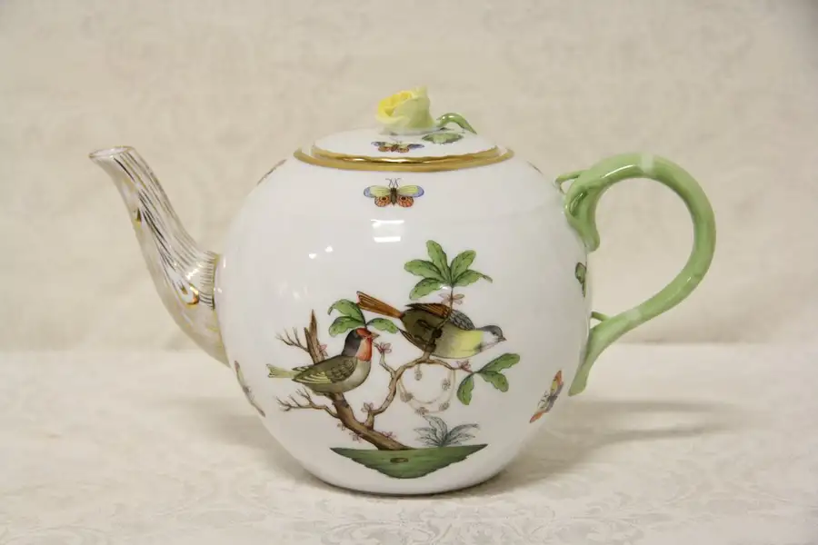 Main image of Herend Rothschild Bird 6" Tea Pot with Yellow Rose