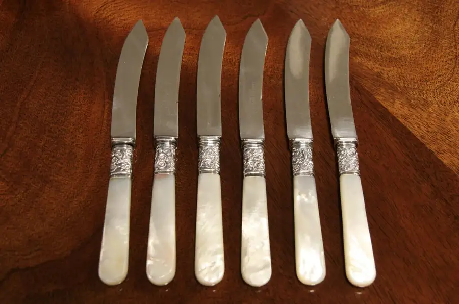 Main image of Set of 6 Pearl & Silver Antique Fruit Knives