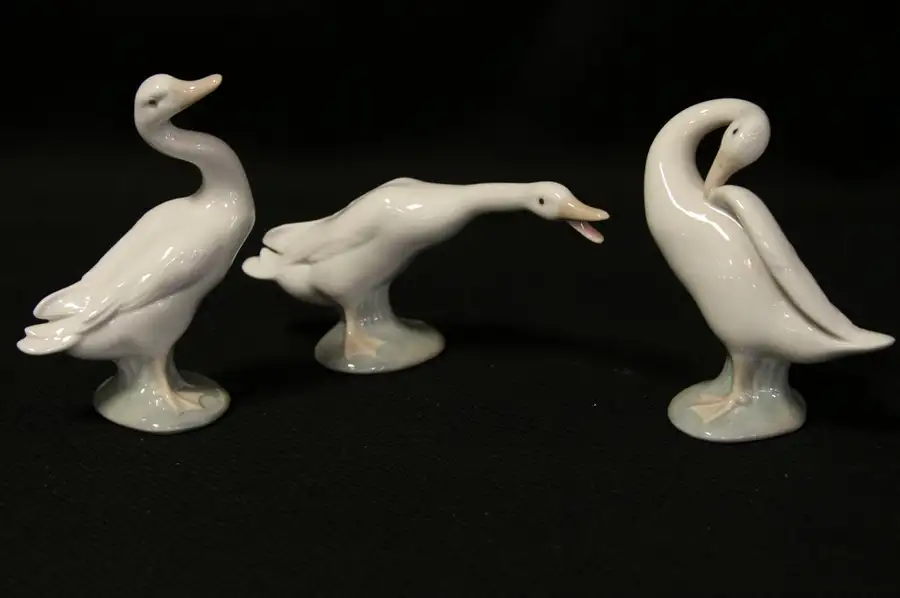 Main image of Set of 3 Lladro Geese