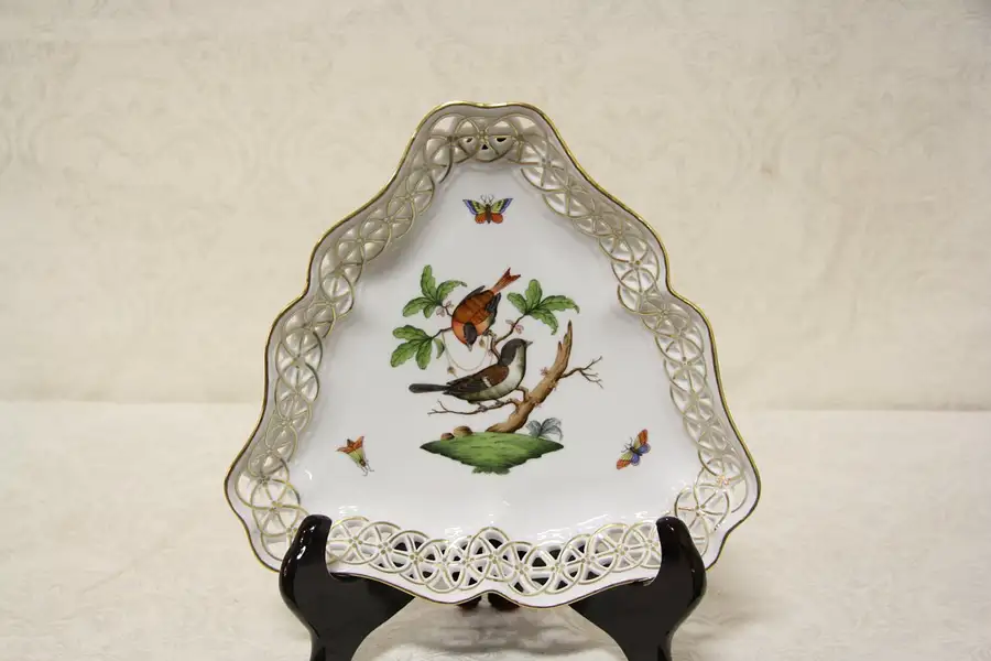 Main image of Herend Rothschild Bird Triangle Filigree Tray