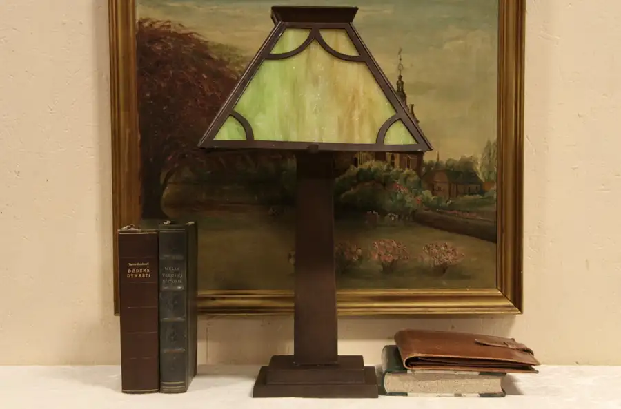 Main image of Arts & Crafts 1900 Antique Gas Stained Glass Table Lamp