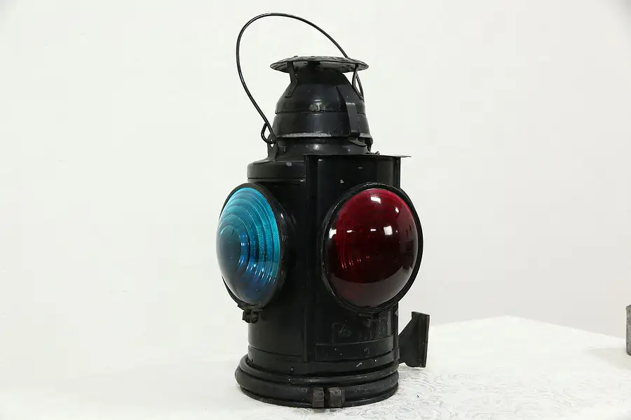Main image of Handlan Missouri Pacific Railroad Oil Burning Marker Signal Lamp or Lantern