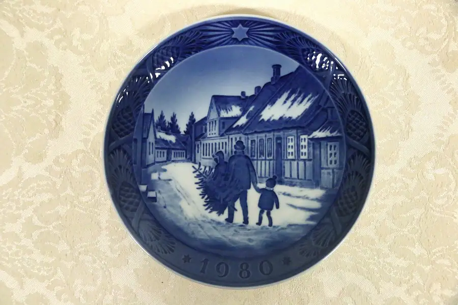 Main image of Royal Copenhagen 1980 Christmas Plate Bring Home the Christmas Tree