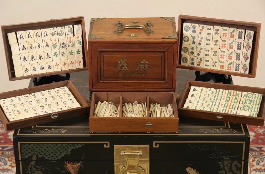 Main image of Mah Jong Pat. 1923 Chinese Majong Game Set, Oak Case