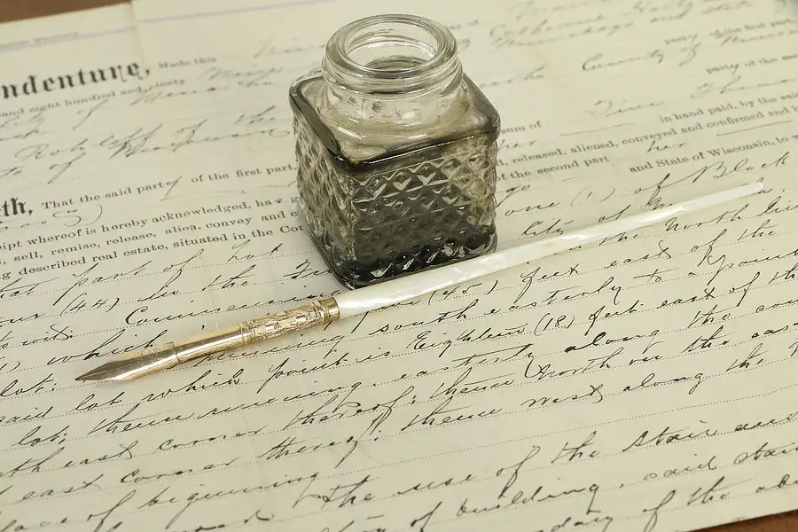 Main image of Victorian Antique Ink Pen, Mother of Pearl Feather & Gold Plate