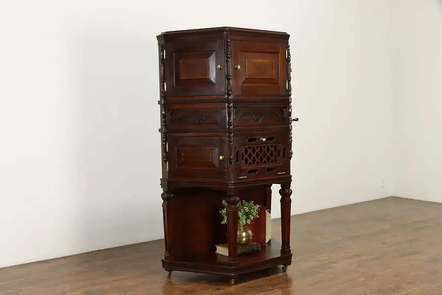 Main image of Cherry Antique Custom Phonograph, Heineman Motor, Martin Prois MN 1922