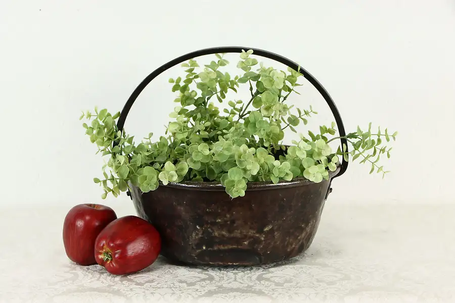 Main image of Copper Antique Hand Hammered Farmhouse Pot with Bail