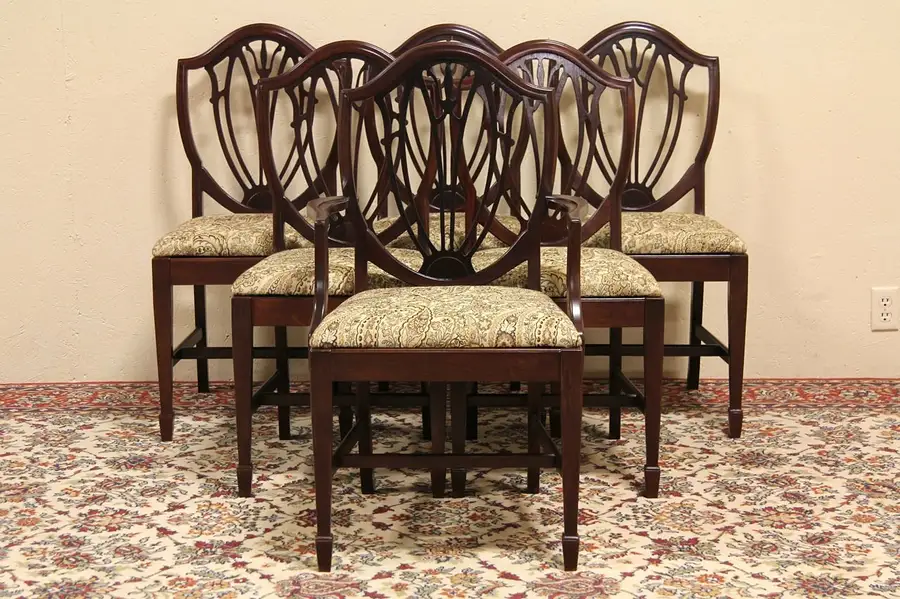 Main image of Set of 6 Shield Back Traditional 1940 Dining Chairs