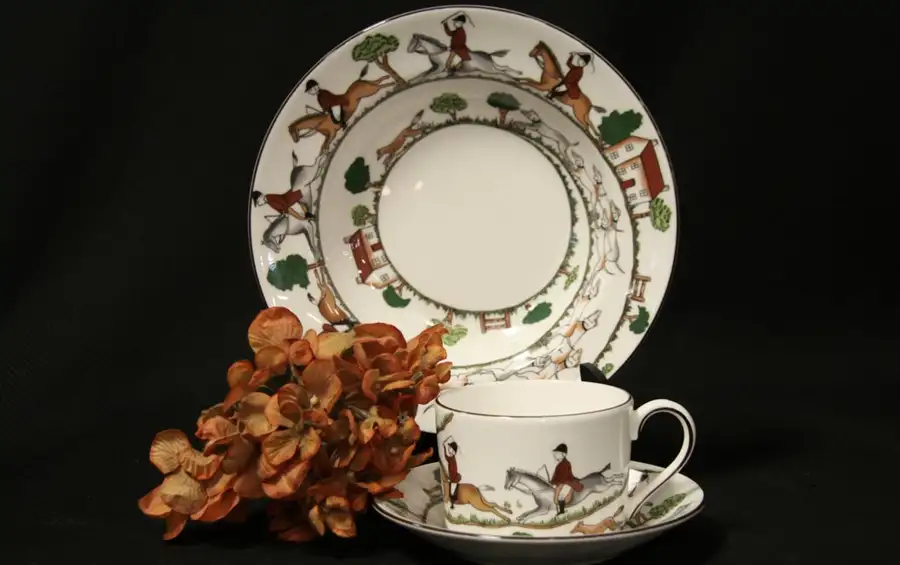 Main image of Wedgewood Hunting Scenes China, 3 Pc.