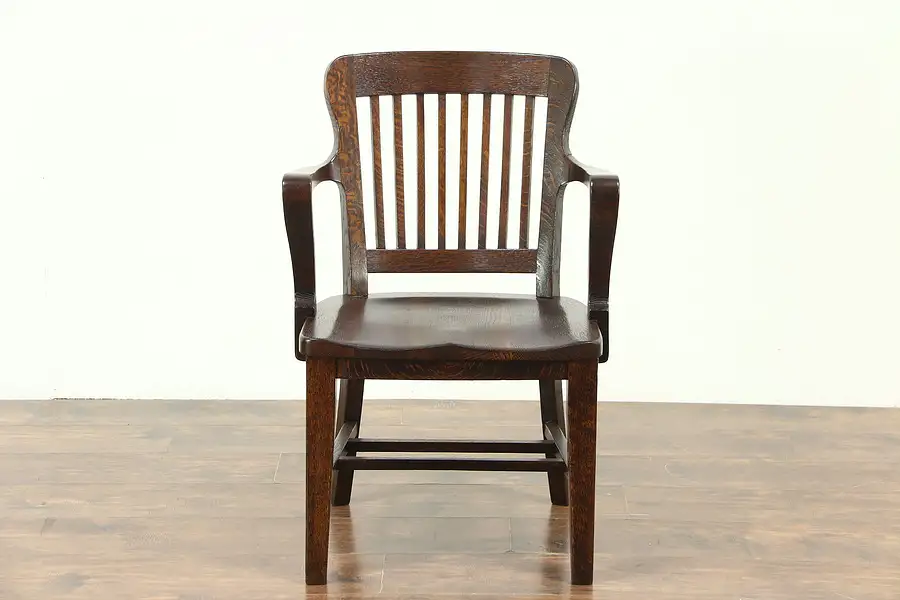 Main image of Oak Quarter Sawn Antique 1910 Banker Office or Desk Chair, 8 Slats
