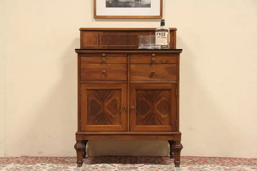 Main image of Hamilton 1920 Physician Medical Cabinet, Automatic Top
