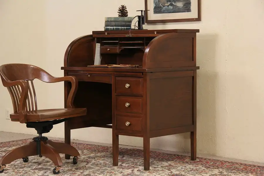 Main image of Oak 1915 "C" Roll Top Desk