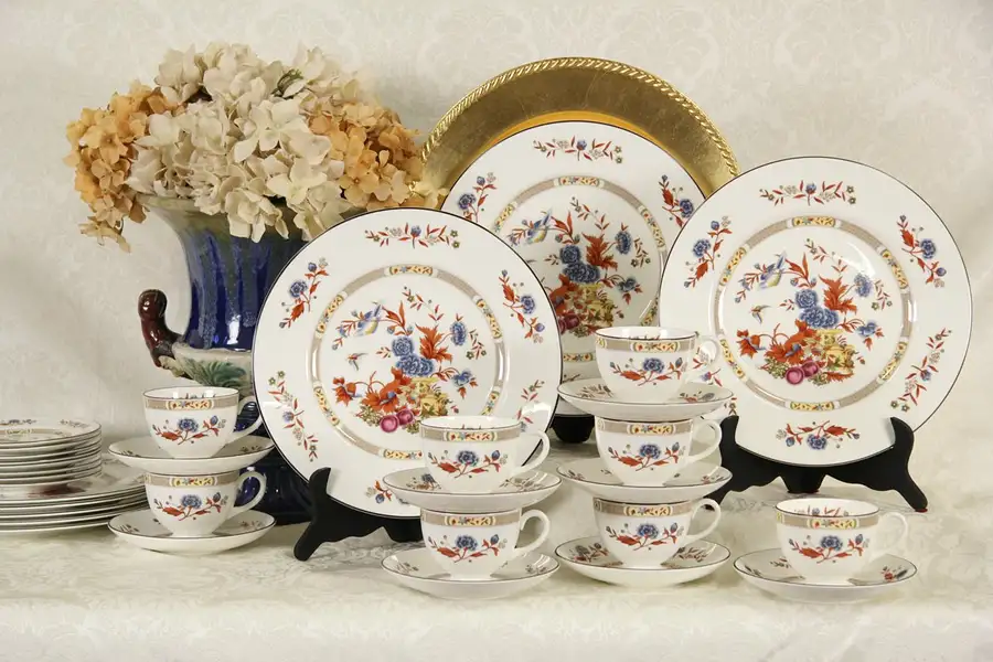 Main image of Wedgwood Jamestown Set of English Bone China for 8