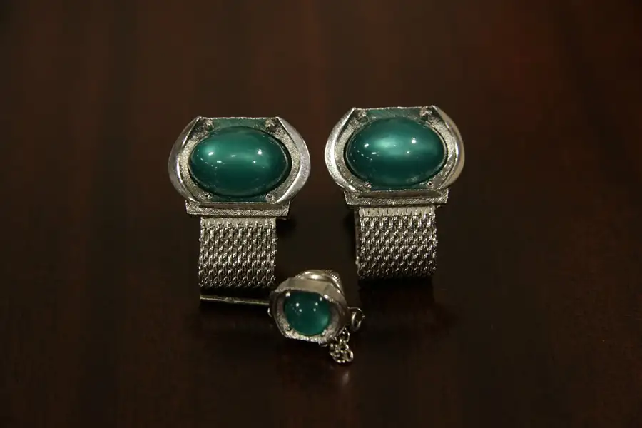 Main image of Swank Set of Vintage Cufflinks & Tie Tac