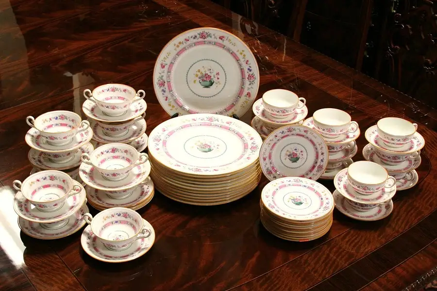 Main image of 67 Pc Royal Doulton Belgrade China Service Soup Cups