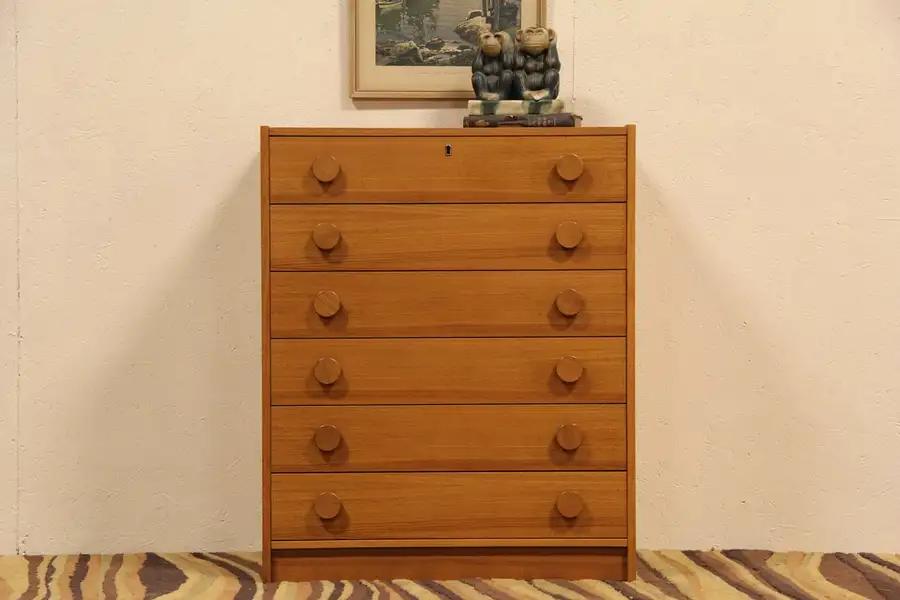 Main image of Midcentury Modern Teak Vintage 6 Drawer Chest or Dresser