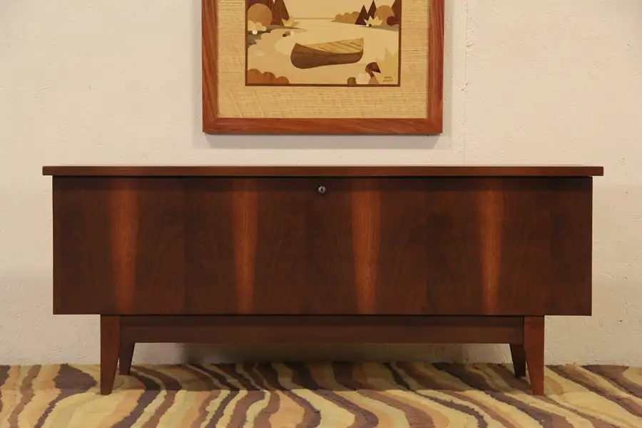 Main image of Midcentury Modern 1960 Vintage Lane Cedar Chest Bench