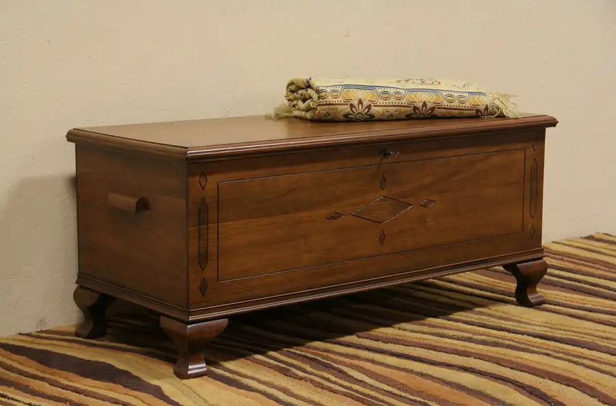 Main image of Cedar Lined 1940 Vintage Chest or Bench
