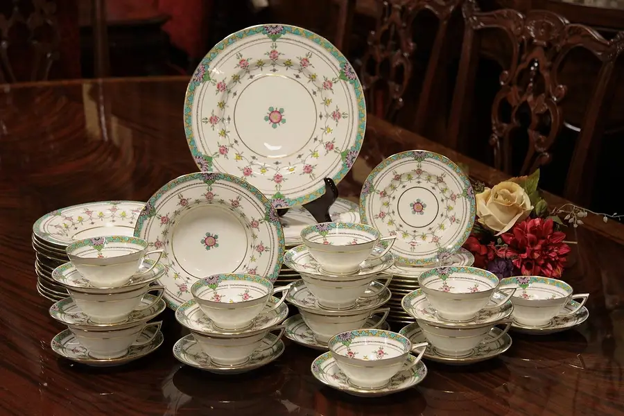 Main image of Minton Iolanthe China Service for 12, 60 Pieces