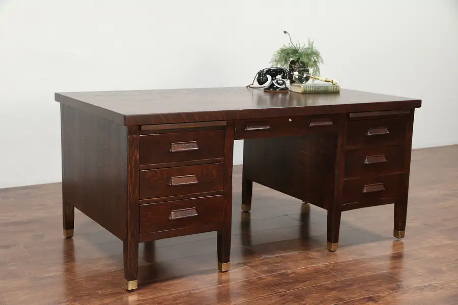 Main image of Arts & Crafts Mission Oak Quarter Sawn Antique Craftsman Desk, Clark NYC