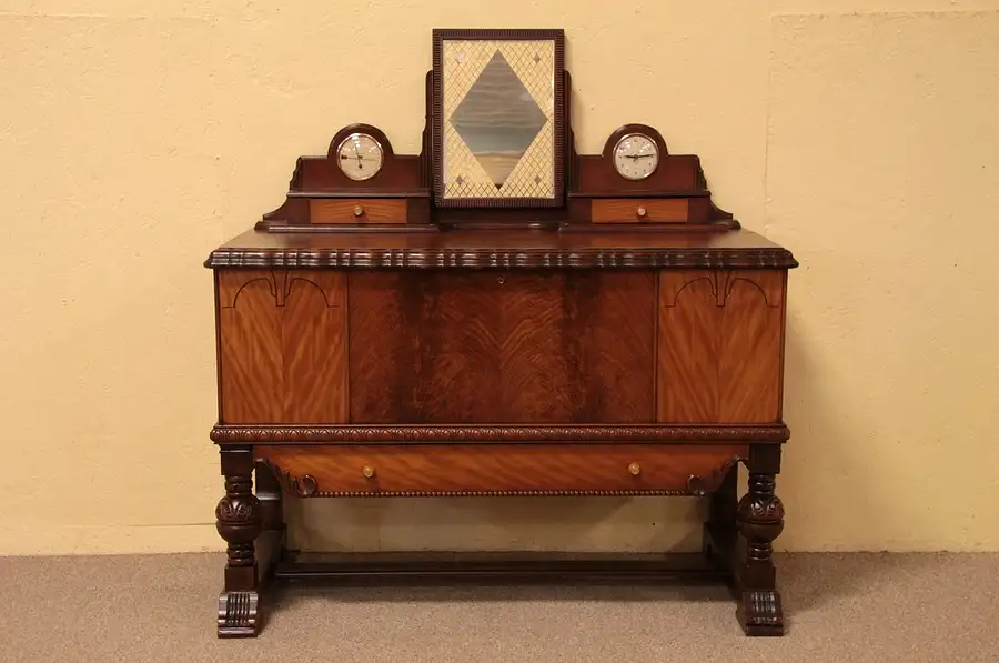 Main image of Cedar Chest, 1940 Roos Clock & Mirror