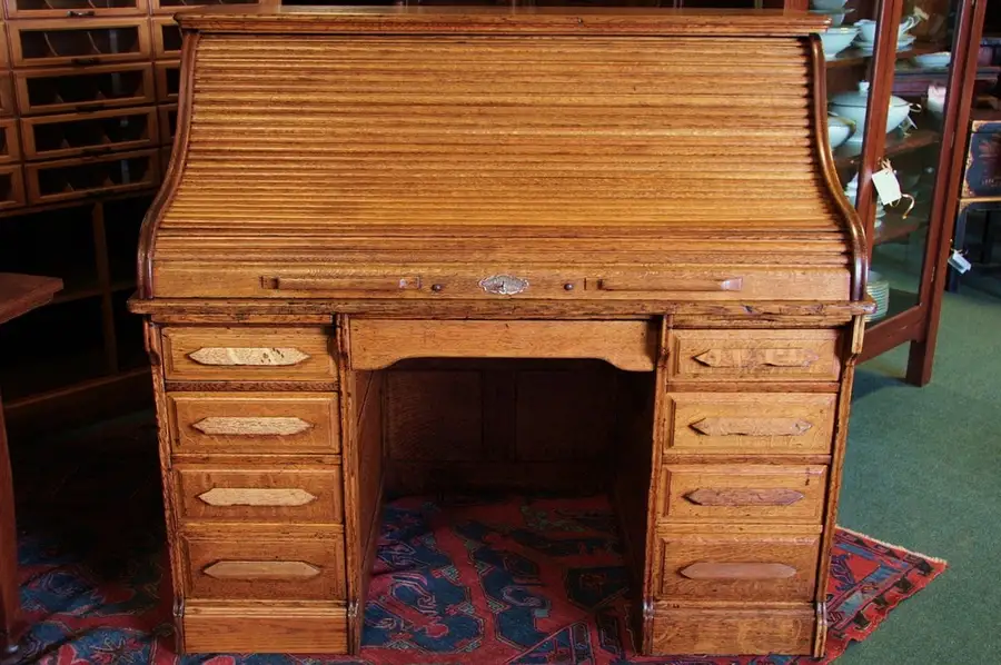 Main image of Victorian 1900 Oak Chicago S Rolltop Desk, 29 Drawer