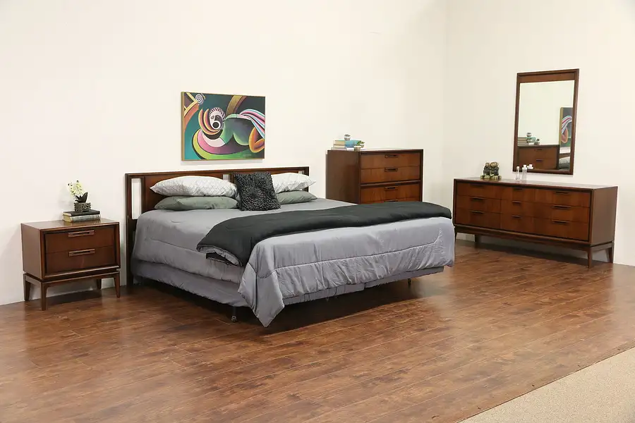 Main image of Midcentury Modern 1960's Vintage 5 Pc Bedroom Set, King Headbord