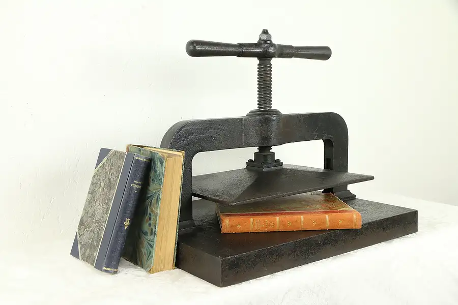 Main image of Cast Iron Antique 1890 Bookbinder Book Press
