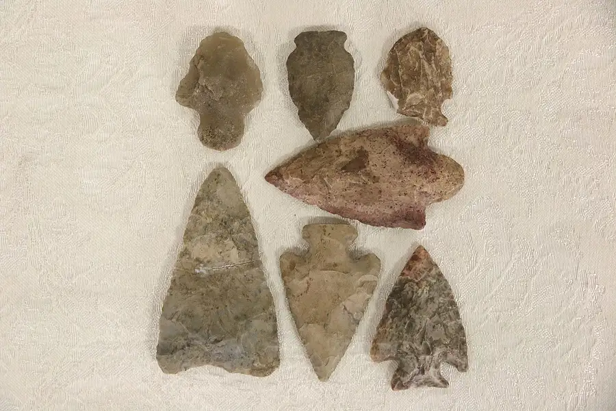 Main image of American Indian Points or Arrowheads from Wisconsin College, Group of 7