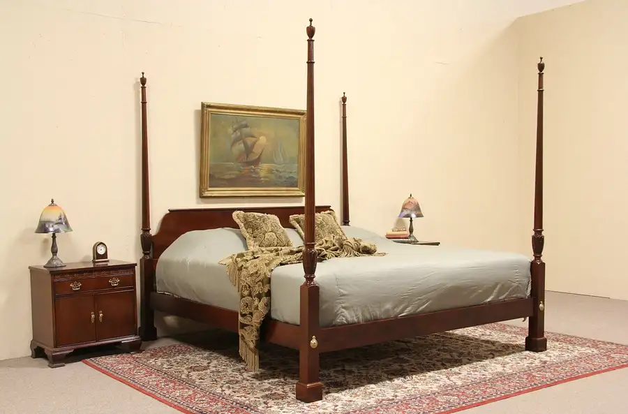 Main image of Baker King Size 4 Poster Mahogany Vintage Bed