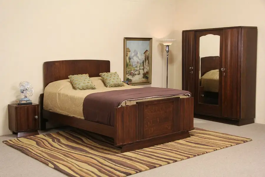 Main image of Art Deco 1930's Oak Scandinavian Queen Size 4 Pc. Bedroom Set