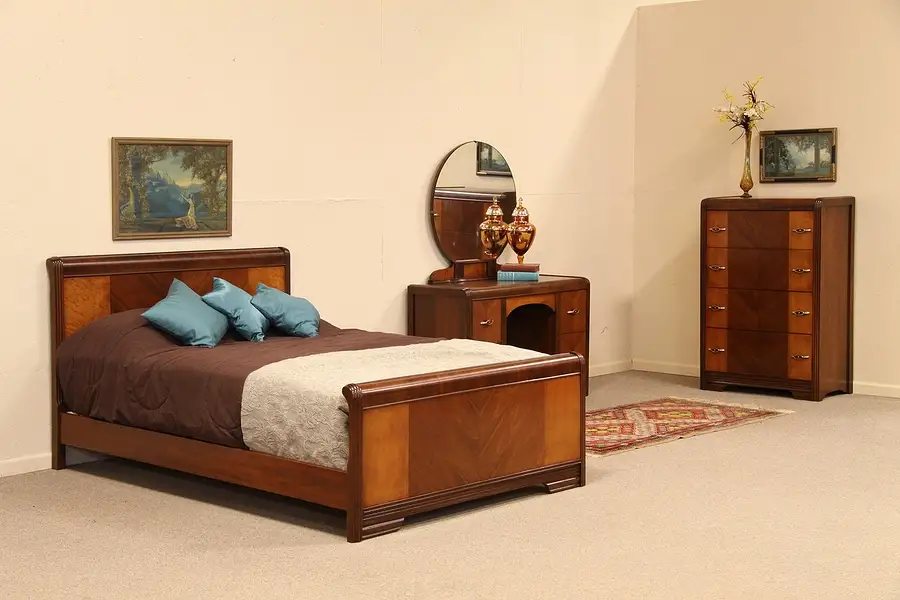 Main image of Art Deco Waterfall Full Size Bedroom Set