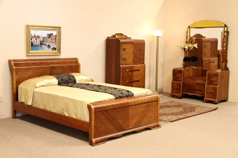 Main image of Art Deco 3 Pc. Bedroom Set, Full Size Bakelite Pulls