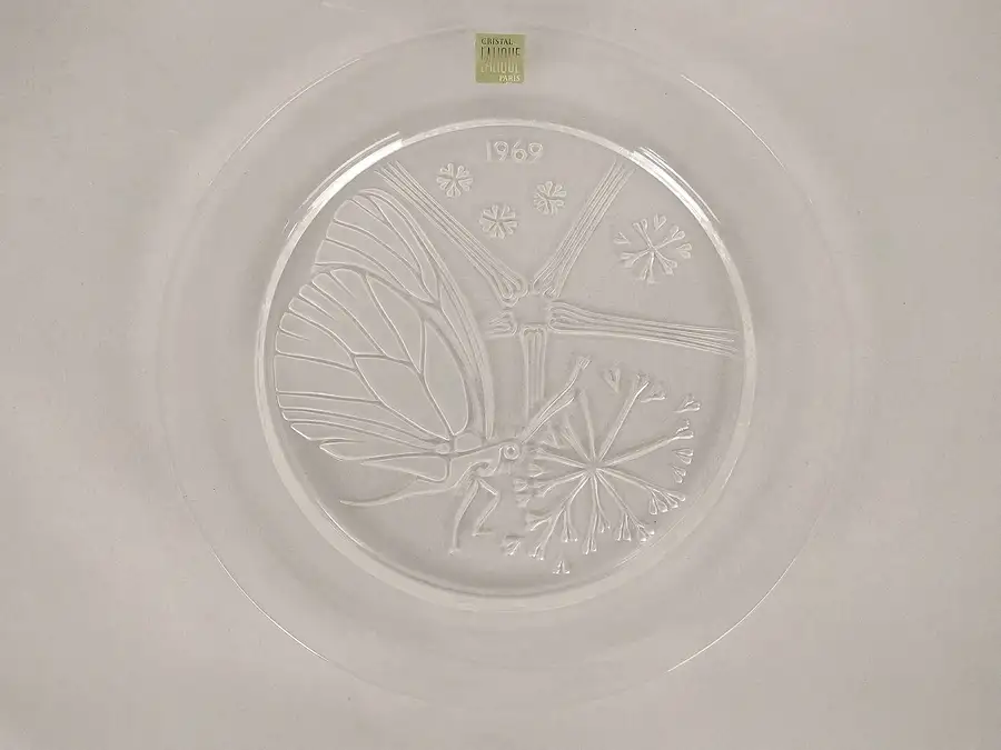 Main image of Lalique France Crystal Plate Papillon Butterfly 1969 With Box