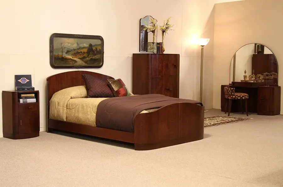 Main image of Art Deco Antique 5 Pc. Bedroom Set