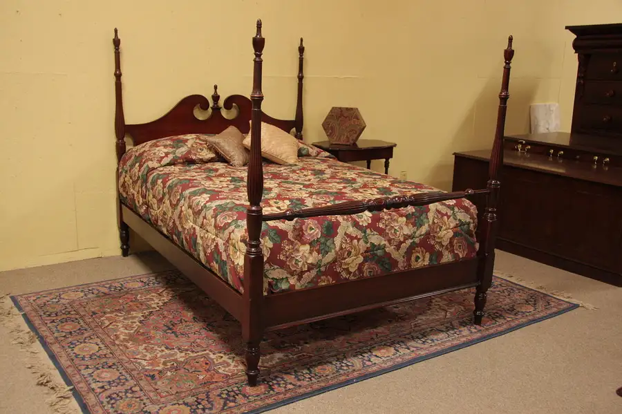 Main image of Traditional Mahogany Four Poster Bed