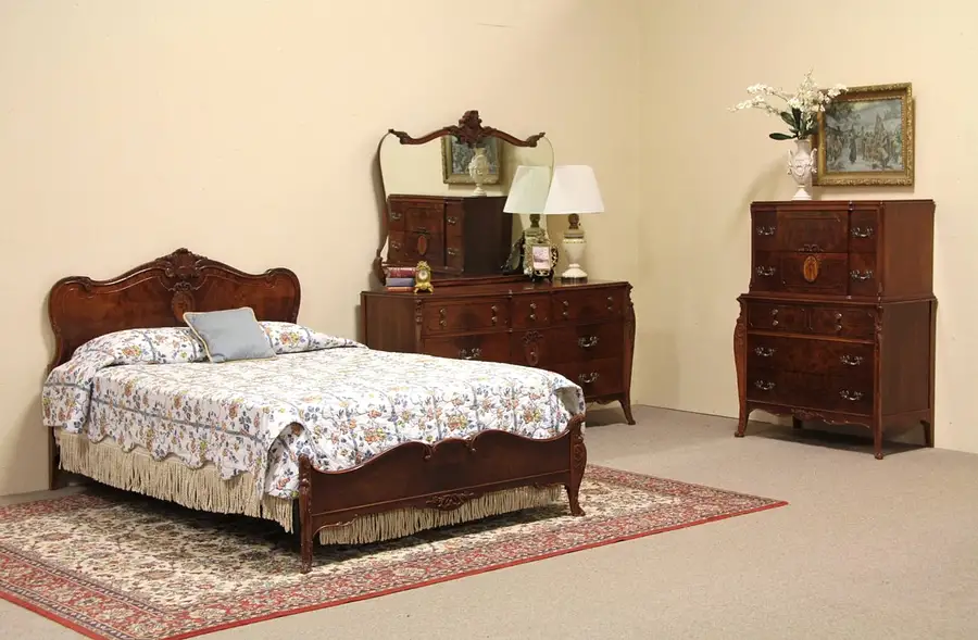 Main image of Joerns 3 Pc Queen Size Carved Bedroom Set