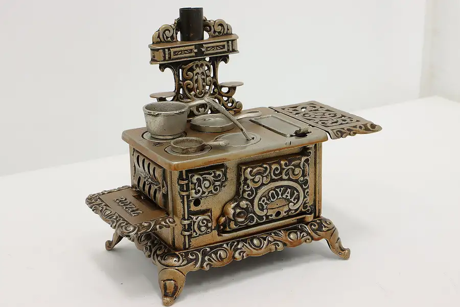 Main image of Farmhouse Antique Sample Cast Iron Miniature Royal Stove