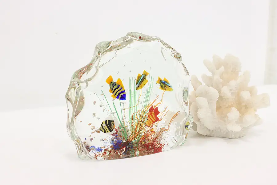 Main image of Ocean Fish Vintage Blown Art Glass Paperweight Sculpture